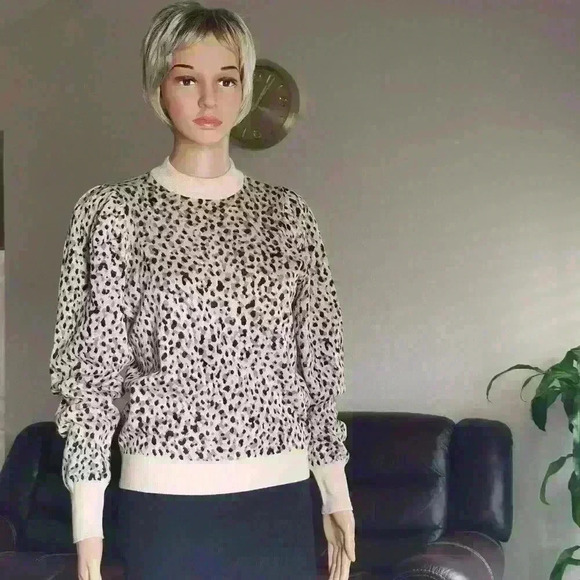 NWT: Who What Wear - Shaddow Leopard Long Sleeve XS - Picture 1 of 6